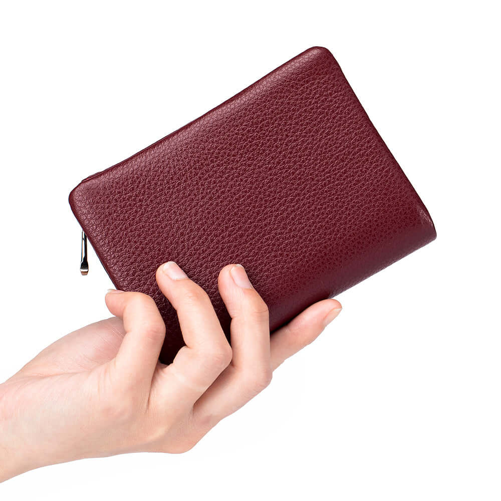 Functional women's trifold leather wallet with coin pocket