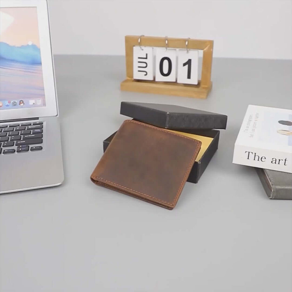 Men's Genuine Leather Bifold Wallet