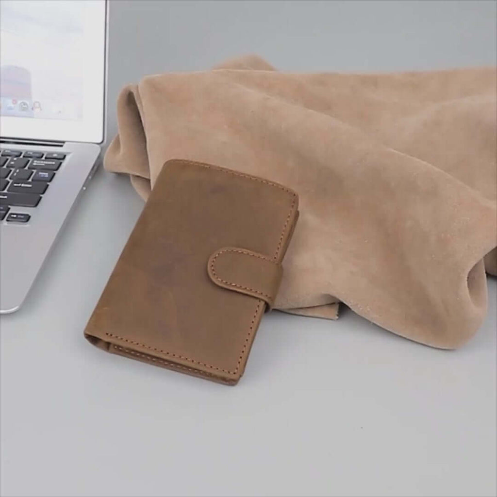 Vintage Brown Men's Leather RFID Tri-fold Wallet