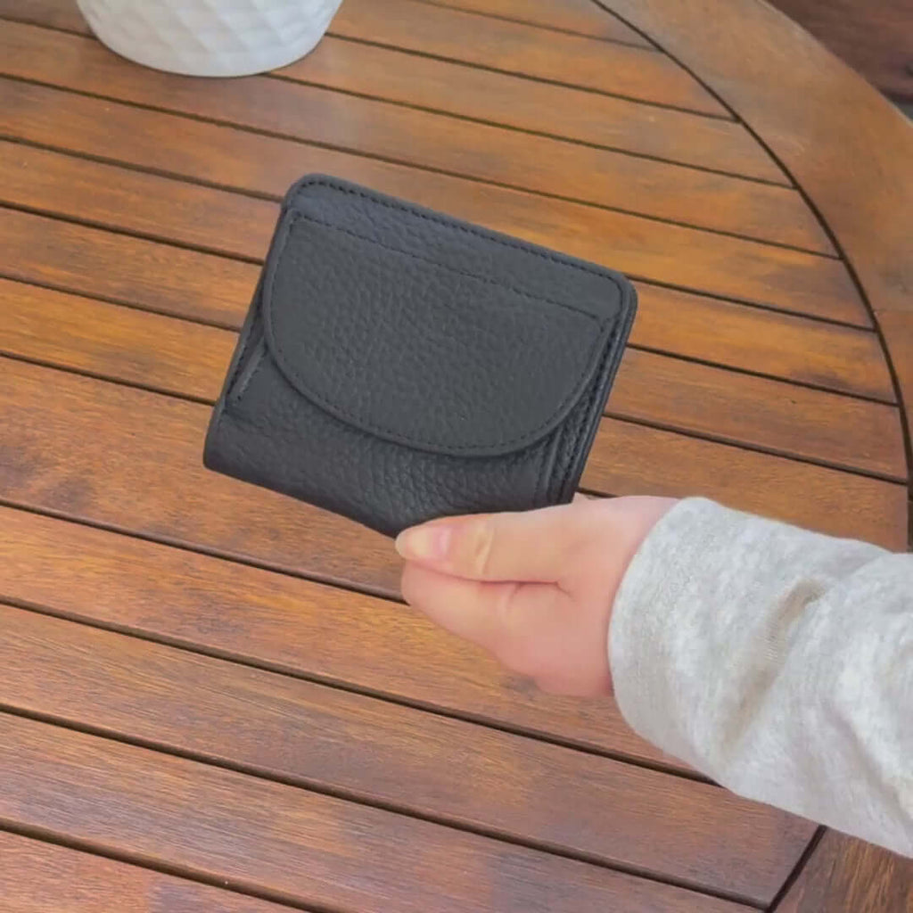 Leather RFID Slim Foldable Small Wallet