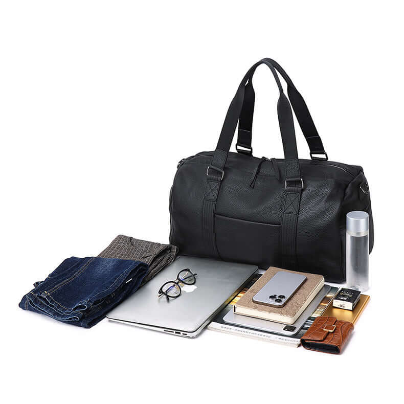 Large main compartment for weekend trips and daily use