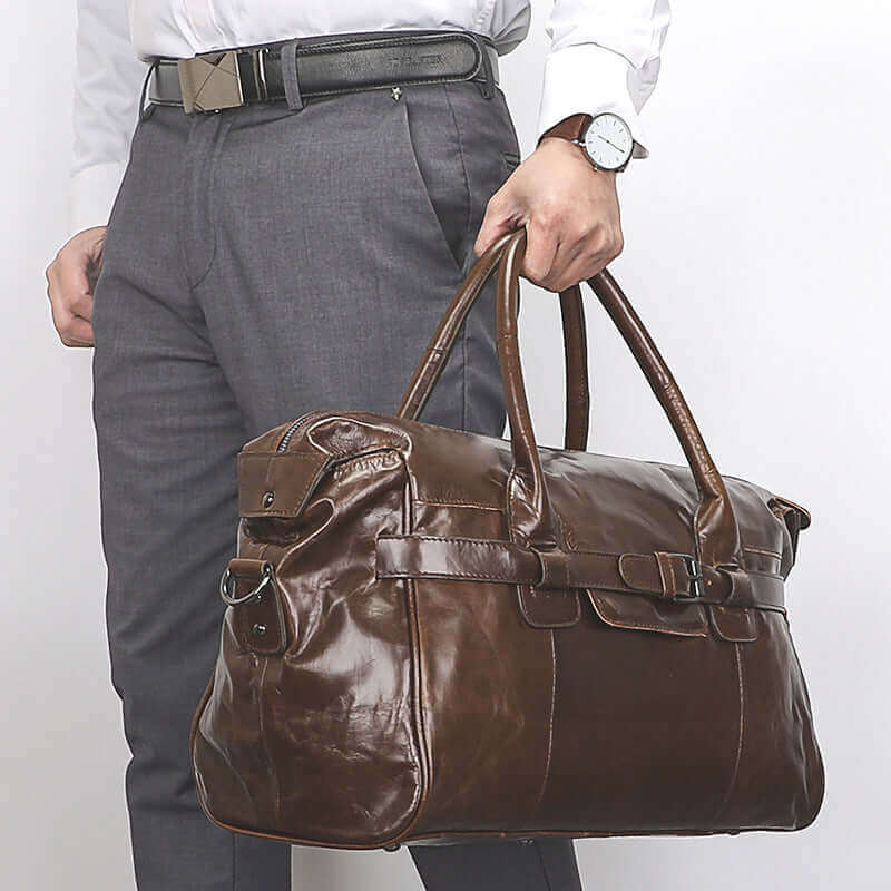 Stylish leather bag perfect for business travel and daily use.