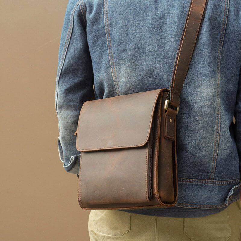 Stylish men's Crazy Horse leather crossbody bag for daily use.